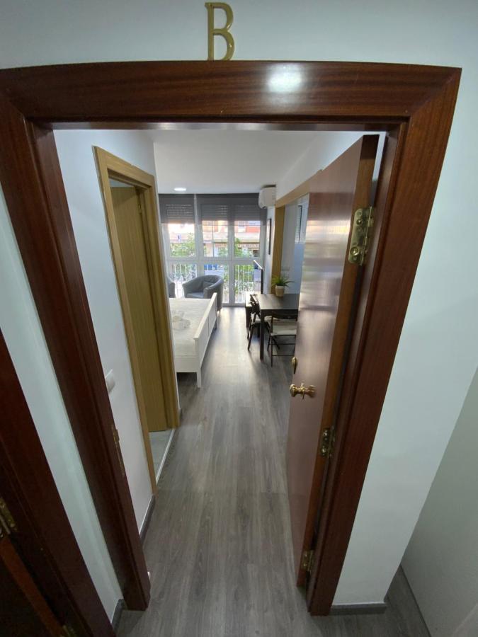 Reyna Apartamentos Málaga Extérieur photo